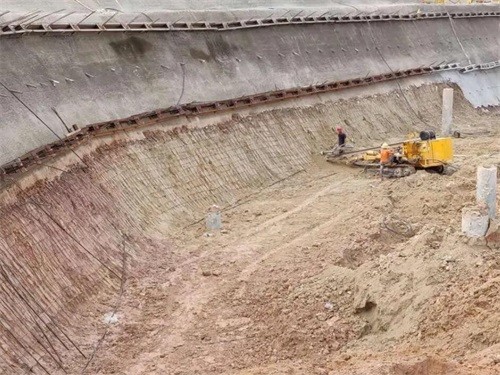 绥中基坑边坡加固